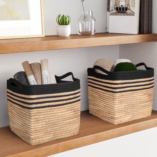 Seville Classics Medium Cube Water Hyacinth & Rope Basket